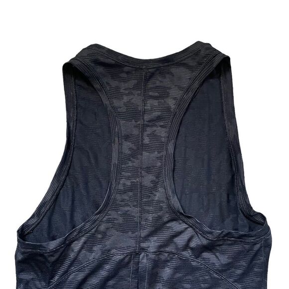 LULULEMON Miles Ahead Tank Black Camo Size 6 - See Measurements - Picture 6 of 11